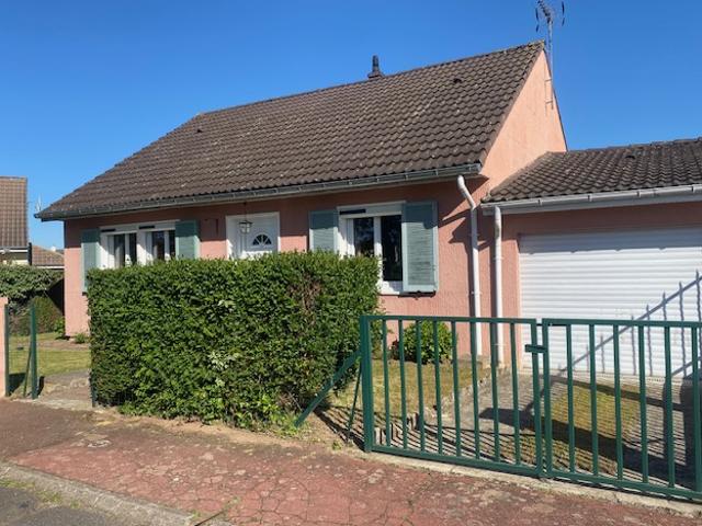 Villa 90m2 hab sur 561m2 de terrain + Garage