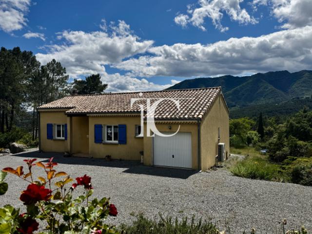 VILLA 97M² SUR 4203M² DE TERRAIN AVEC UN CHALET ET DEPENDANCES