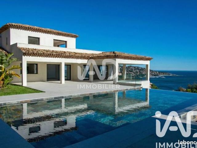 Villa 9 pièces 416 m²