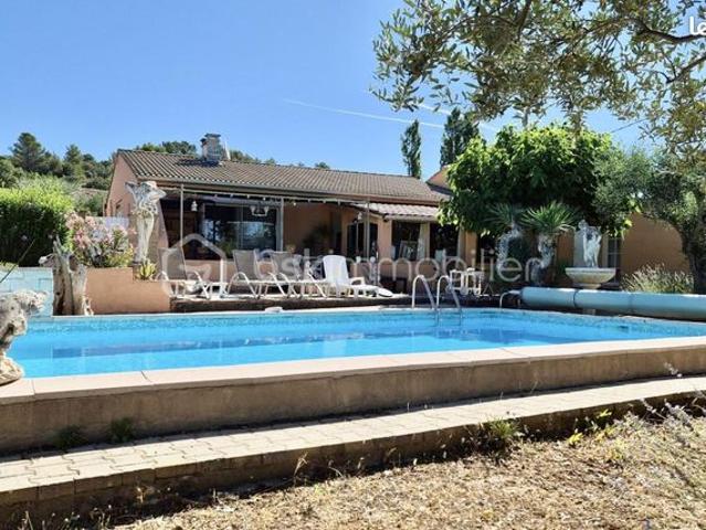 Villa 9 pièces 155 m²