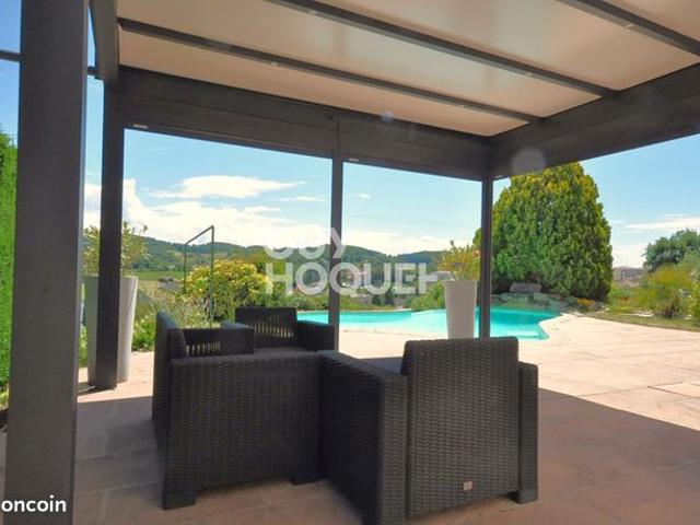 Villa 9 pièces 165 m²
