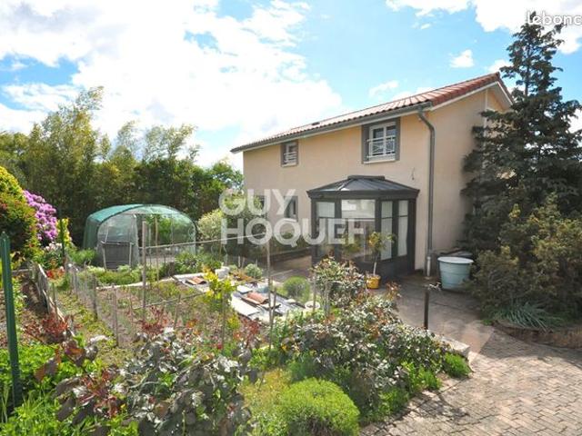 Villa 9 pièces 165 m²