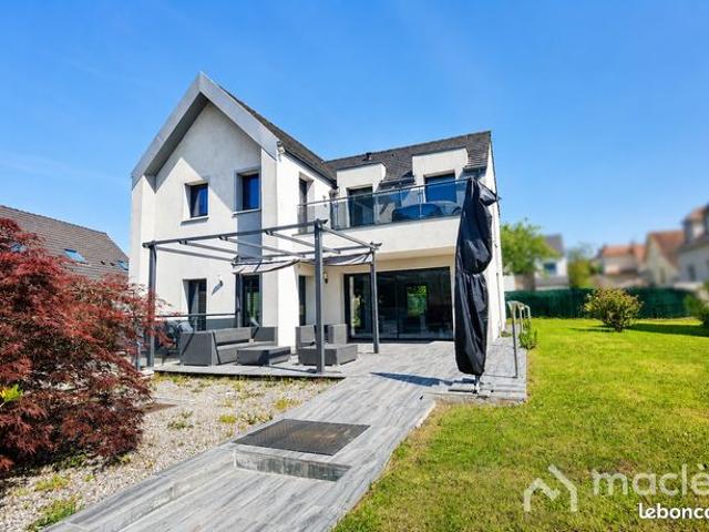 Villa 9 pièces 175 m²