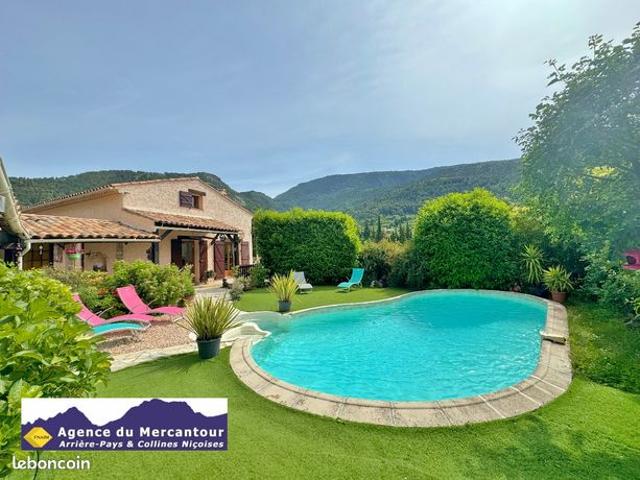 Villa 9 pièces 180 m²