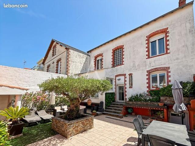 Villa 9 pièces 181 m²