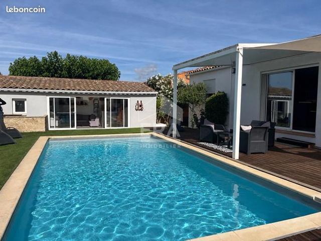 Villa 9 pièces 185 m²