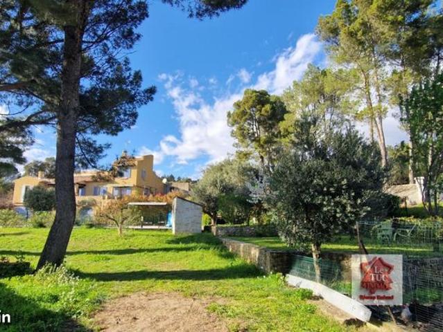 Villa 9 pièces 198 m²