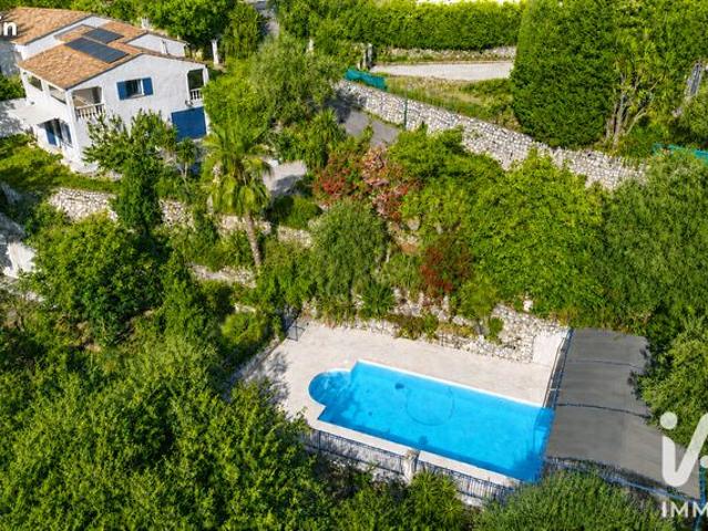 Villa 9 pièces 200 m²