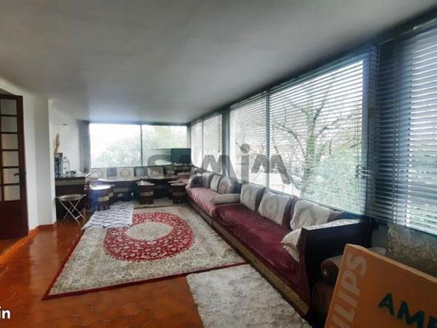 Villa 9 pièces 200 m²