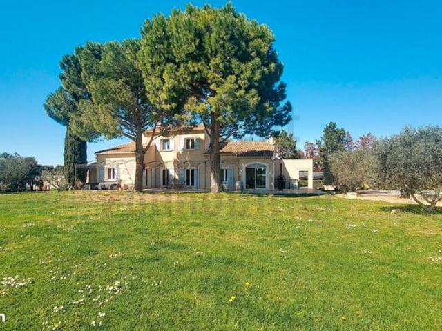 Villa 9 pièces 204 m²