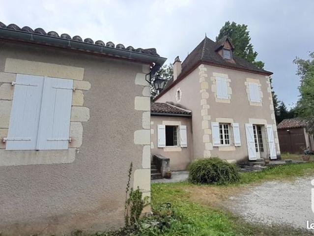 Villa 9 pièces 206 m²