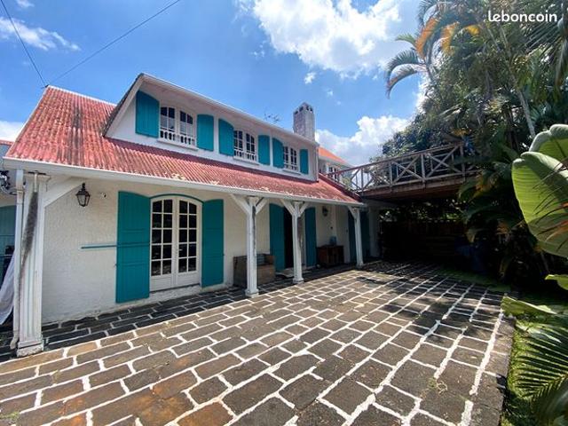 Villa 9 pièces 211 m²
