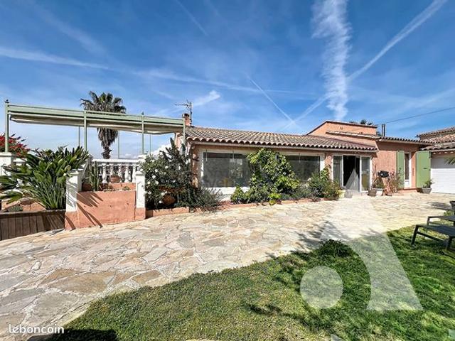 Villa 9 pièces 211 m²