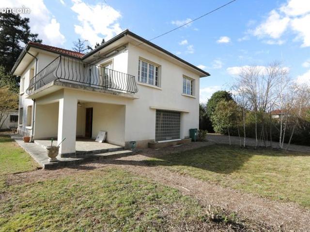 Villa 9 pièces 212 m²