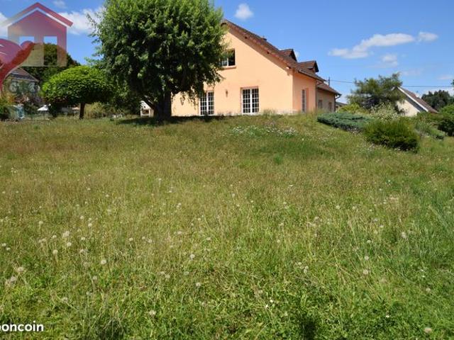 Villa 9 pièces 225 m²