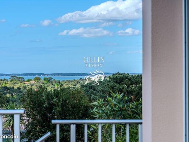 Villa 9 pièces 230 m²