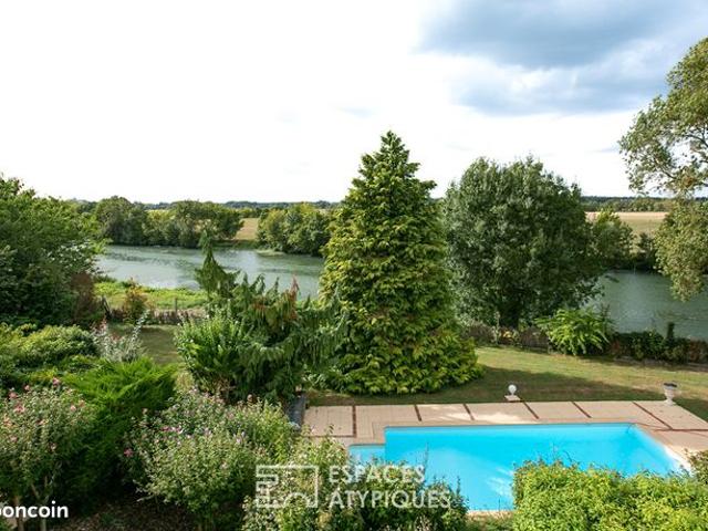 Villa 9 pièces 241 m²