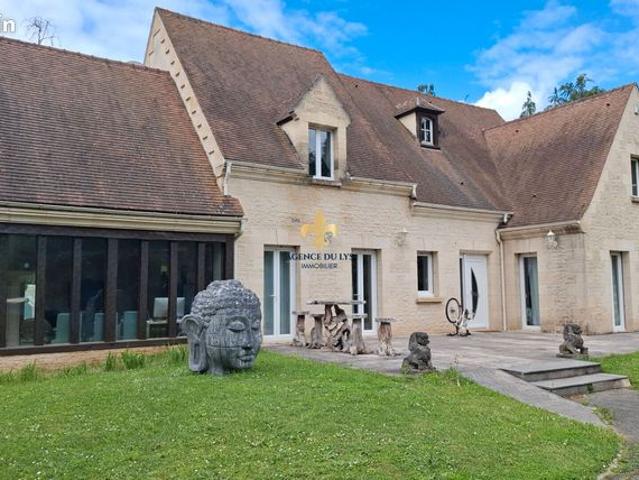 Villa 9 pièces 250 m²