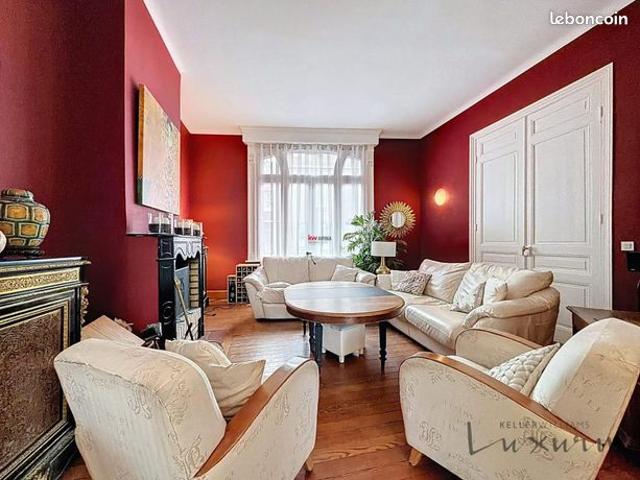 Villa 9 pièces 255 m²