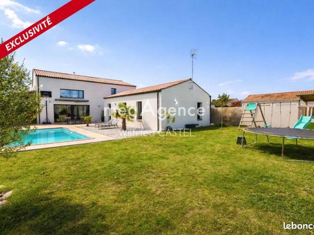 Villa 9 pièces 255 m²