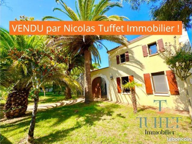 Villa 9 pièces 256 m²