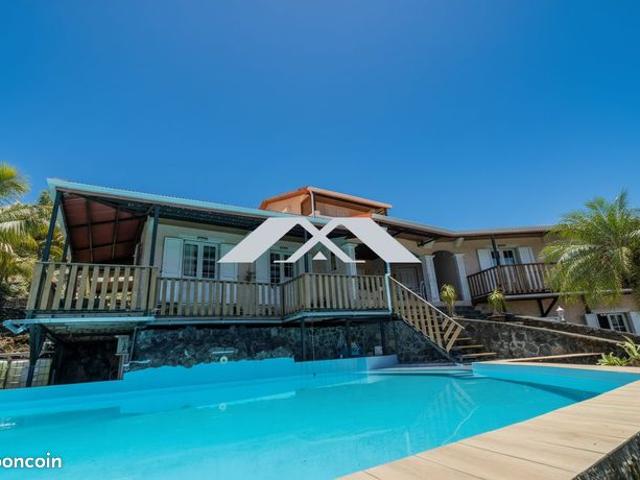Villa 9 pièces 264 m²