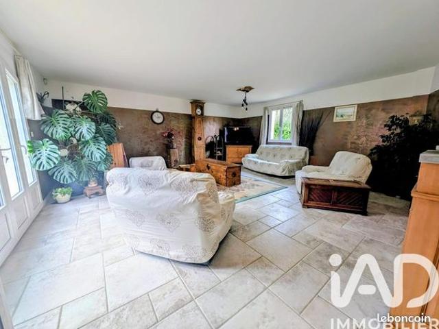 Villa 9 pièces 271 m²
