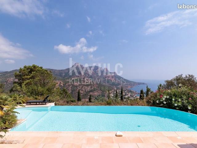 Villa 9 pièces 283 m²