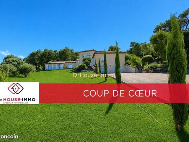 Villa 9 pièces 380 m²