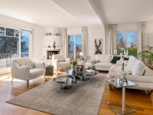 Villa 9.5 Zimmer