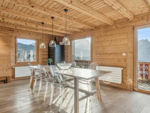 Villa 9.5 Zimmer