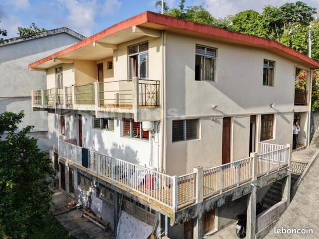 Villa 13 pièces 343 m²