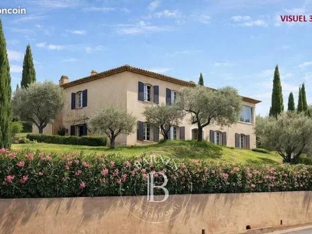 Villa 13 pièces 400 m²