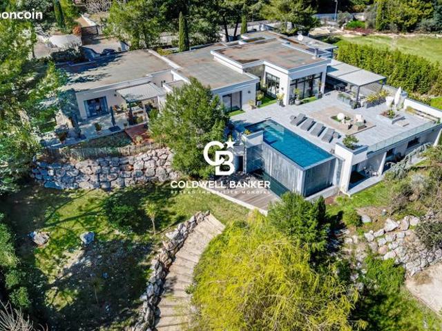 Villa 13 pièces 750 m²