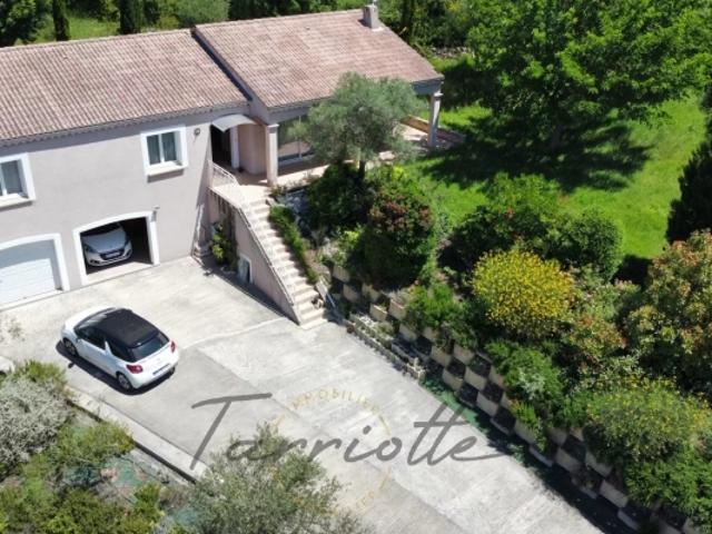 VILLA 10451