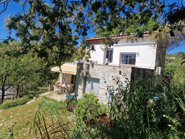Villa 105 m2 vue mer et village au calme Absolu