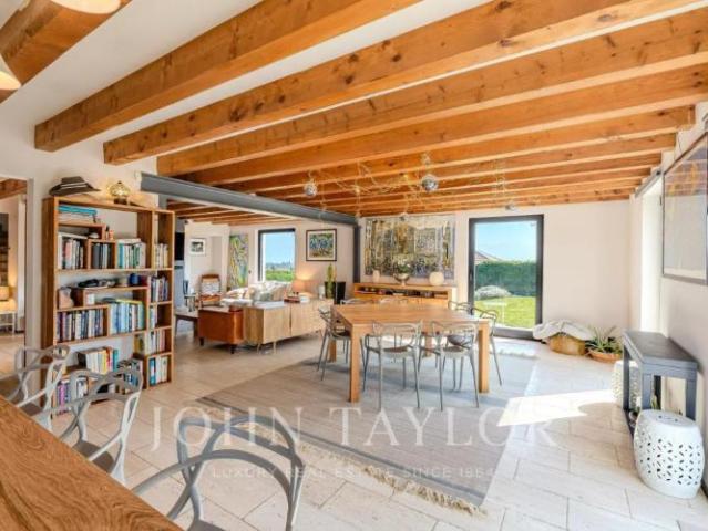 Villa 10.5 Zimmer