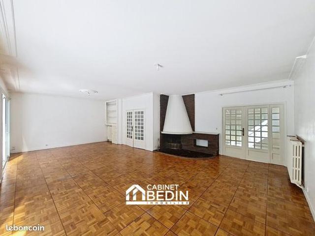 Villa 10 pièces 174 m²