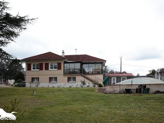 Villa 10 pièces 170 m²