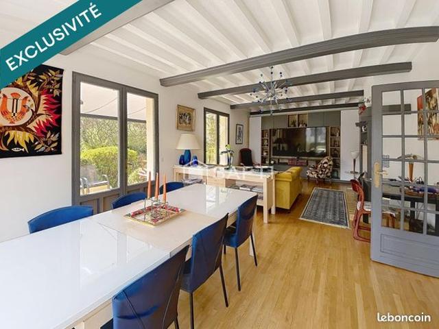 Villa 10 pièces 170 m²