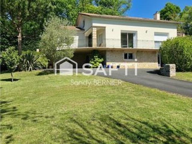 Villa 10 pièces 197 m²
