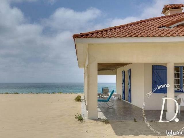 Villa 10 pièces 198 m²