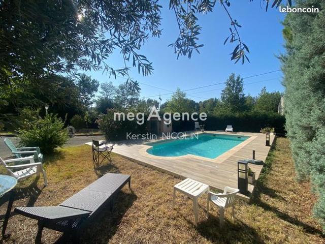 Villa 10 pièces 198 m²