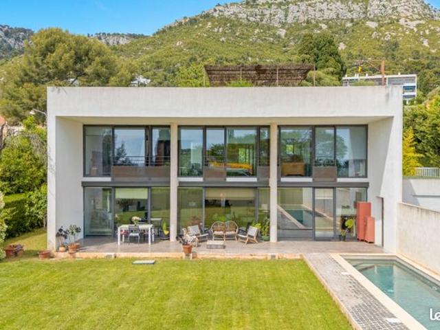 Villa 10 pièces 190 m²