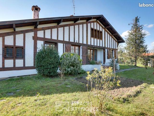 Villa 10 pièces 207 m²