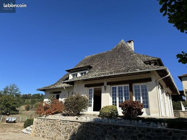 Villa 10 pièces 200 m²