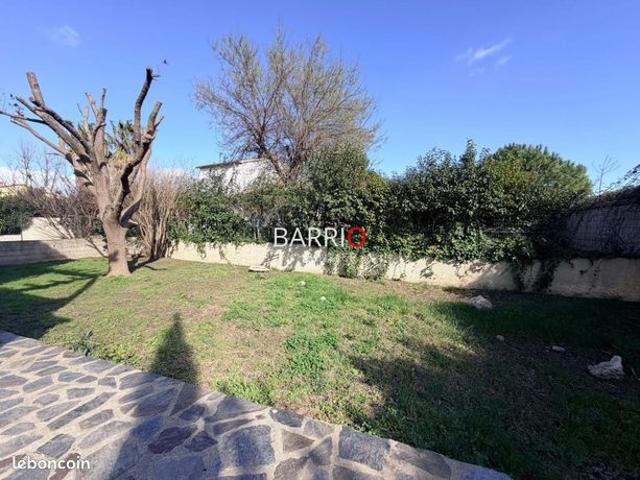 Villa 10 pièces 210 m²