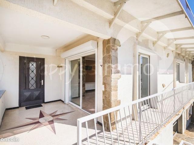 Villa 10 pièces 238 m²