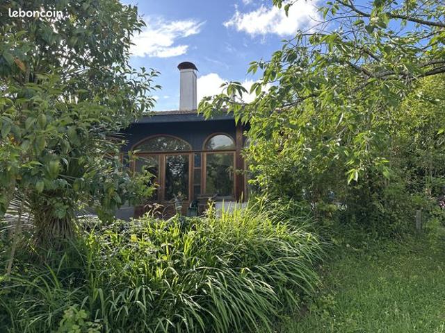 Villa 10 pièces 240 m²