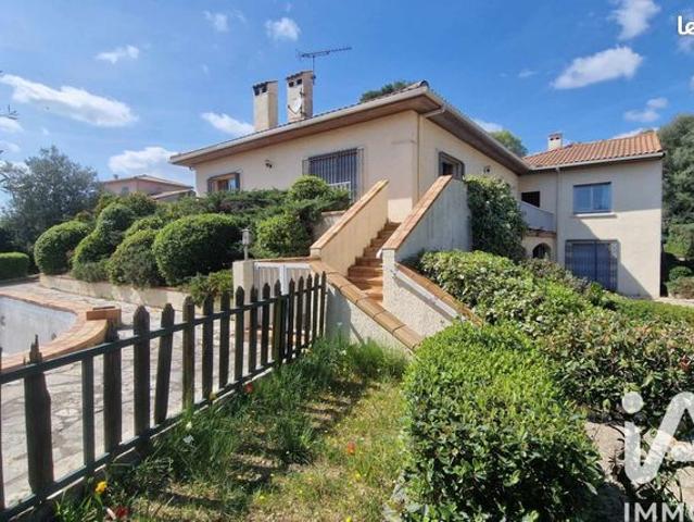 Villa 10 pièces 241 m²